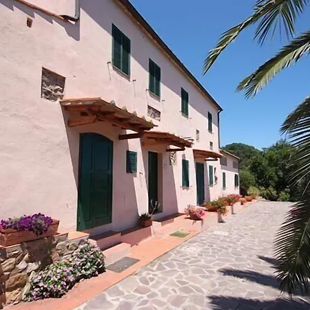 Della Luna Aparthotel