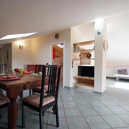 Della Luna Aparthotel