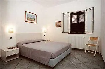 Hotel apartamentowy Della Luna Porto Azzurro
