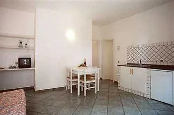 Della Luna Porto Azzurro