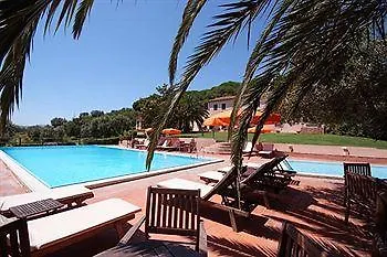 Della Luna Hotel apartamentowy 3*