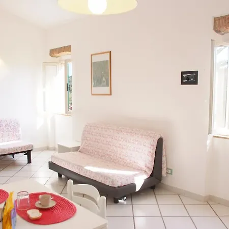 Della Luna Hotel apartamentowy